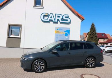 Volkswagen Golf, 2023