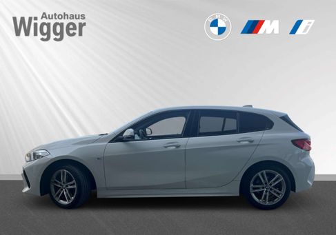 BMW 118, 2024