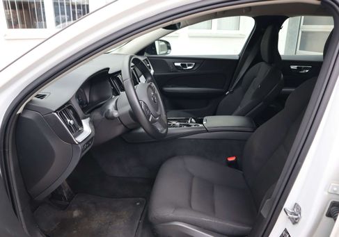 Volvo V60, 2021