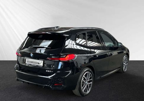 BMW 220, 2025 3