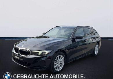 BMW 330, 2023