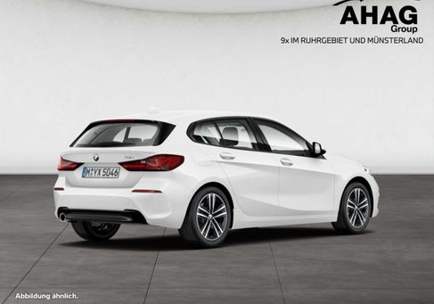 BMW 118, 2022 2