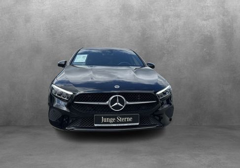 Mercedes-Benz A 180, 2023
