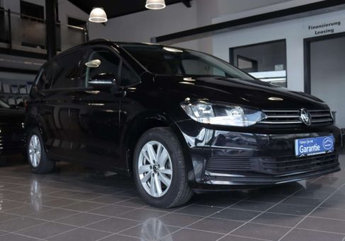 Volkswagen Touran, 2023 2