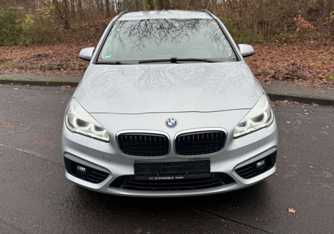 BMW 218, 2021