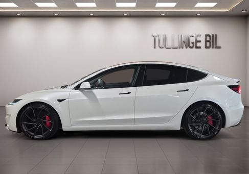 Tesla Model 3, 2024 2