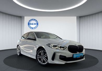 BMW 118, 2023