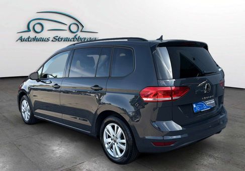 Volkswagen Touran, 2025 3