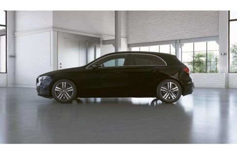 Mercedes-Benz A 250, 2022