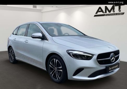 Mercedes-Benz B 200, 2023