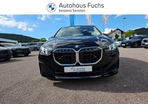 BMW 216, 2023