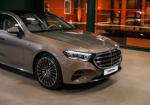 Mercedes-Benz E 400, 2025 3