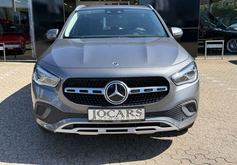 Mercedes-Benz GLA 180, 2023 3