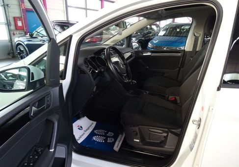 Volkswagen Touran, 2022