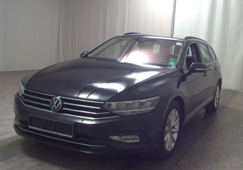 Volkswagen Passat, 2021