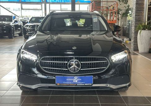 Mercedes-Benz E 300, 2022