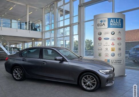BMW 320, 2021
