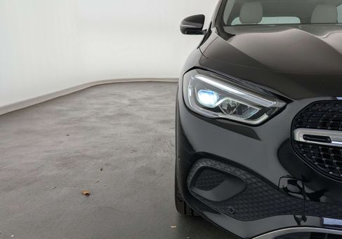 Mercedes-Benz GLA 200, 2020 3