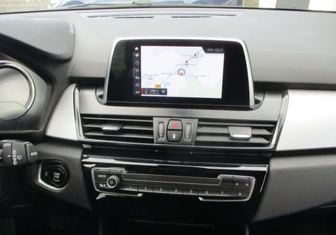 BMW 218, 2022