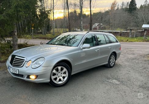 Mercedes-Benz E 200, 2007