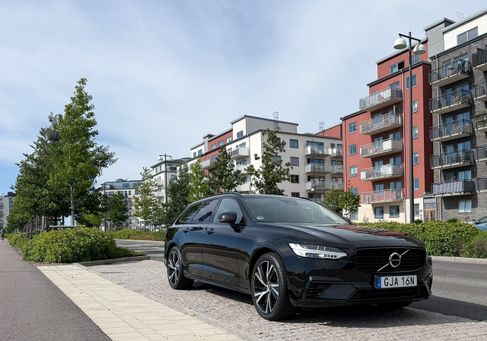 Volvo V90, 2023
