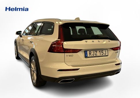 Volvo V60 Cross Country, 2020 3