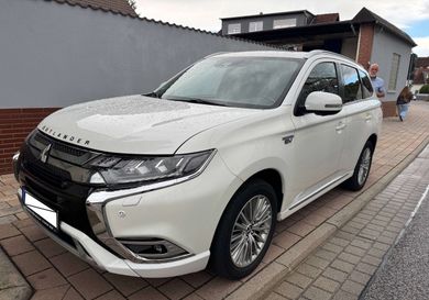 Mitsubishi Outlander, 2021
