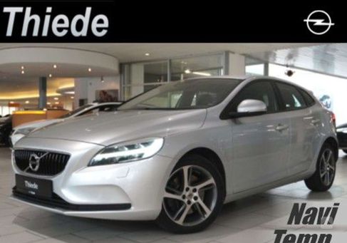 Volvo V40, 2018