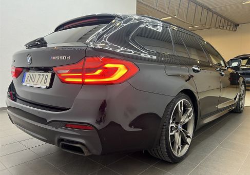 BMW M550, 2018