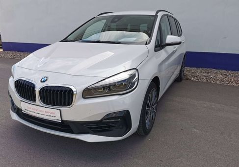 BMW 218, 2019 3