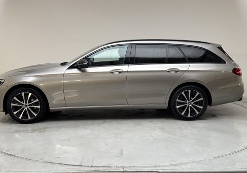 Mercedes-Benz E 300, 2023 2