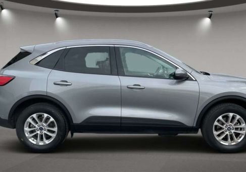 Ford Kuga, 2022