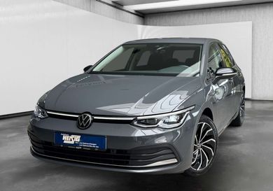 Volkswagen Golf, 2022