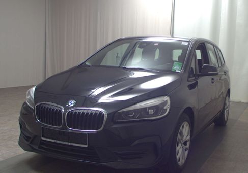 BMW 218, 2020