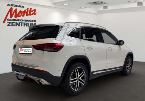 Mercedes-Benz GLA 200, 2021 3