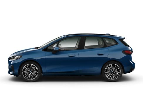 BMW 220, 2025