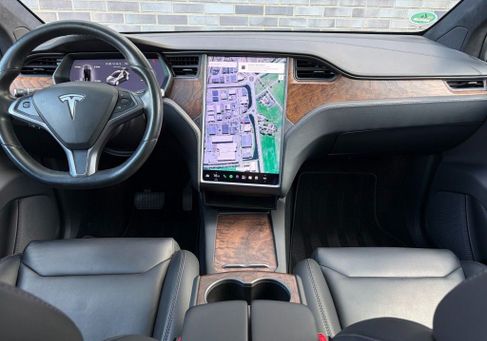 Tesla Model X, 2019 2