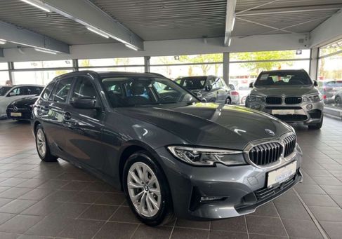 BMW 330, 2020
