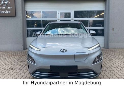 Hyundai Kona, 2023 2