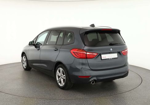 BMW 218, 2021 3