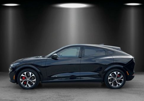 Ford Mustang Mach-E, 2022