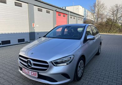 Mercedes-Benz B 180, 2020