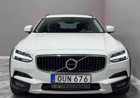 Volvo V90 Cross Country, 2018