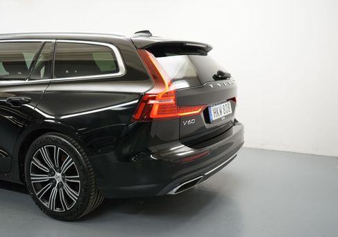 Volvo V60, 2022 3