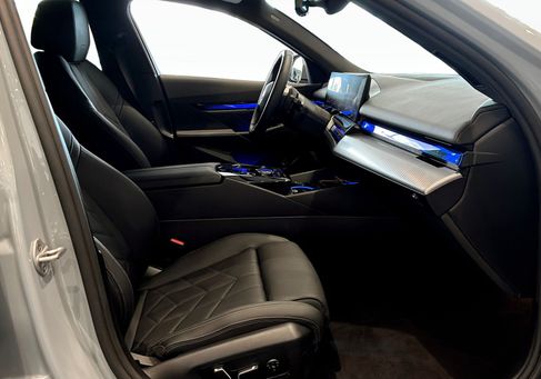 BMW 530, 2026 3