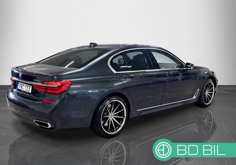BMW 740, 2018