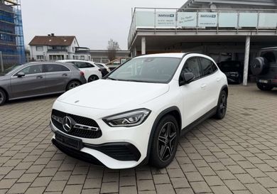 Mercedes-Benz GLA 200, 2020