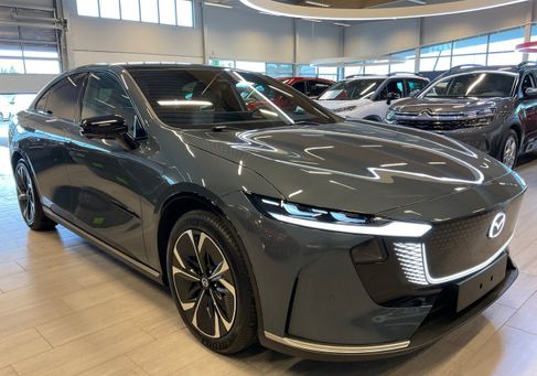 Mazda, 2025 3