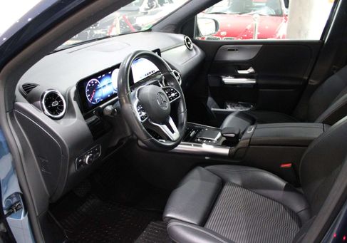 Mercedes-Benz B 220, 2021