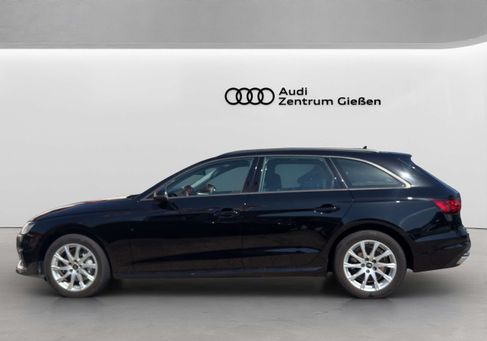 Audi A4, 2022